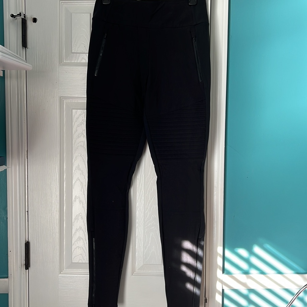 Athleta black highlands hybrid moto tights